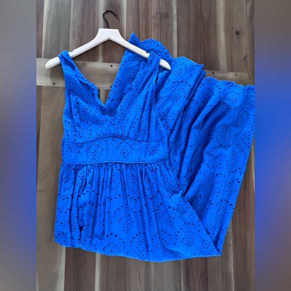 Verte Eyelet Maxi Dress - Picture 9 of 9